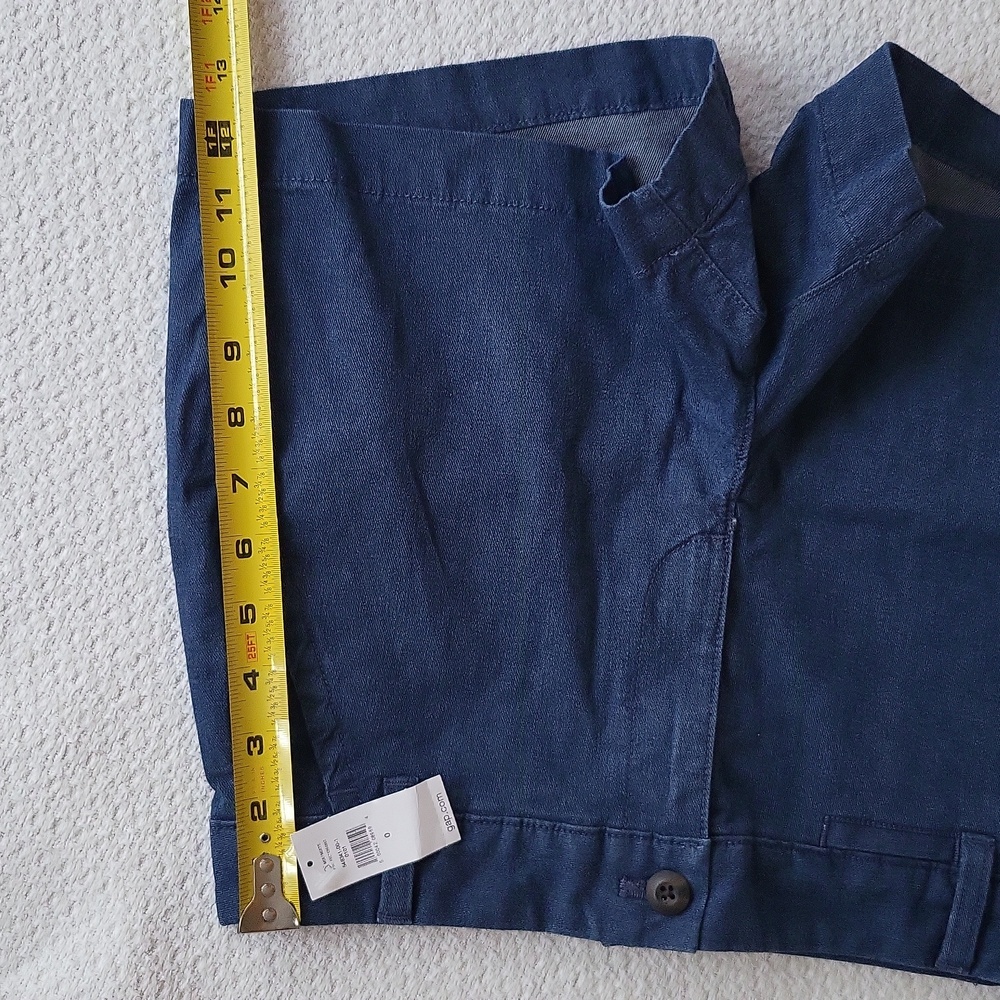 GAP Factory Shorts, NWT, size 0 - Picture 9 of 9